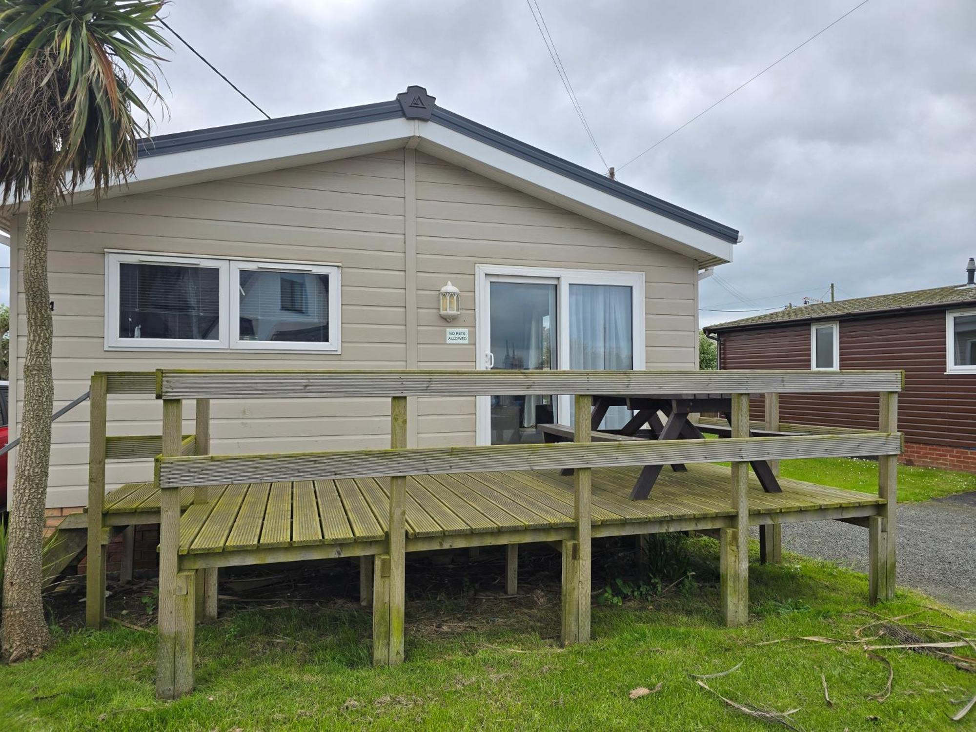 فندق Castaways Holiday Park Bacton  المظهر الخارجي الصورة